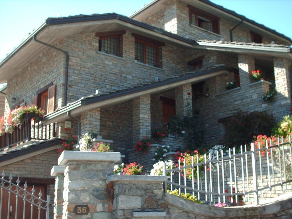 B&B Les Fleurs Gignod Exterior foto